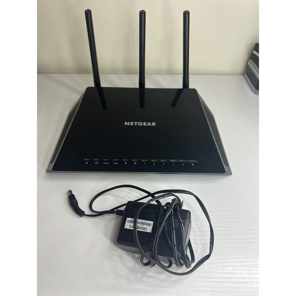 NETGEAR R6400v2 Nighthawk AC1750 Smart WiFi Router - Picture 3 of 7